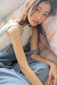 美男脱去校服时全集